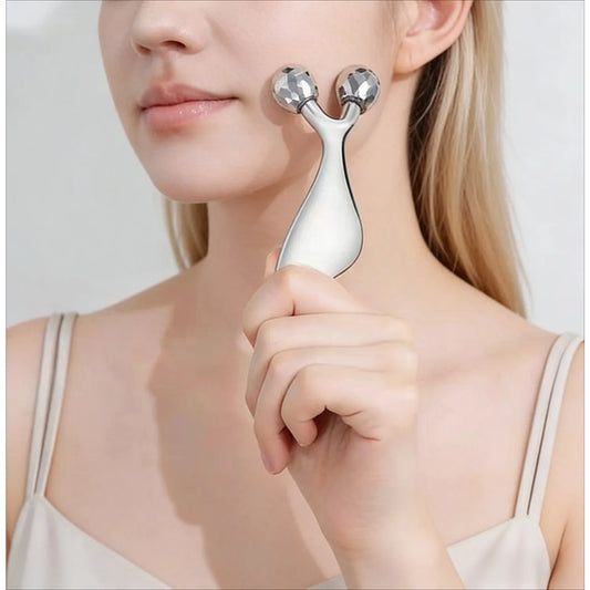 Gua sha roller voor kinlift en een strakkere kaaklijn